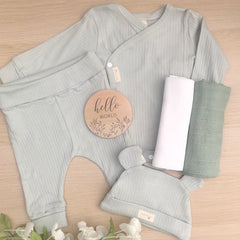 Unisex Baby Gifts (7 Items) Welcome To The World New Baby Gifts