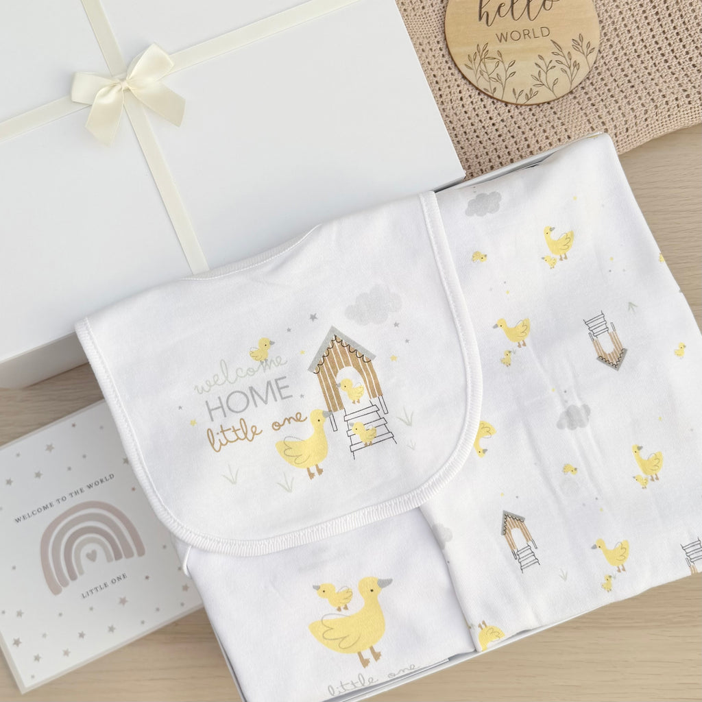 Unisex Baby Gifts (7 Items) Welcome Home- New Baby Gifts