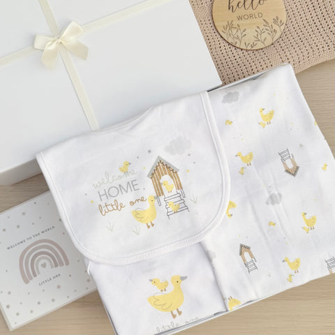 Unisex Baby Gifts (7 Items) Welcome Home- New Baby Gifts