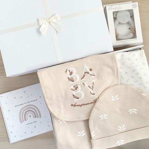 New Baby Gifts (6 Items) - Baby Love 100% Organic Cotton New Baby Gift Set