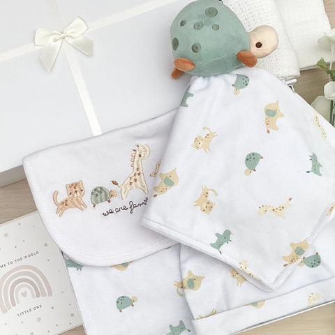 Unisex Baby Gifts (7 Items) Animal Adventure New Baby Gifts