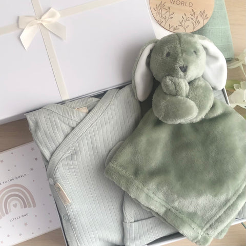 Unisex Baby Gifts (7 Items) Welcome To The World New Baby Gifts